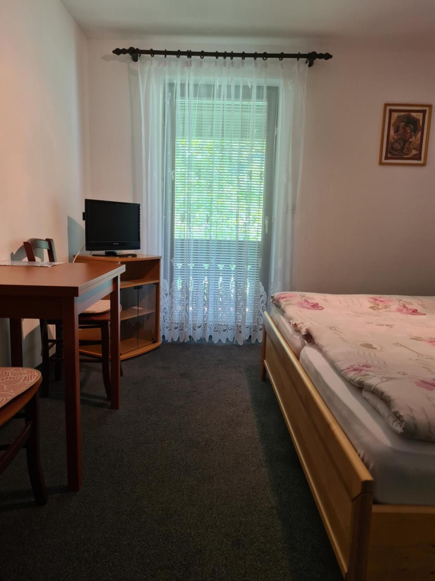Gostilna Batist Bed & Breakfast Bohinjska Bela Oda fotoğraf