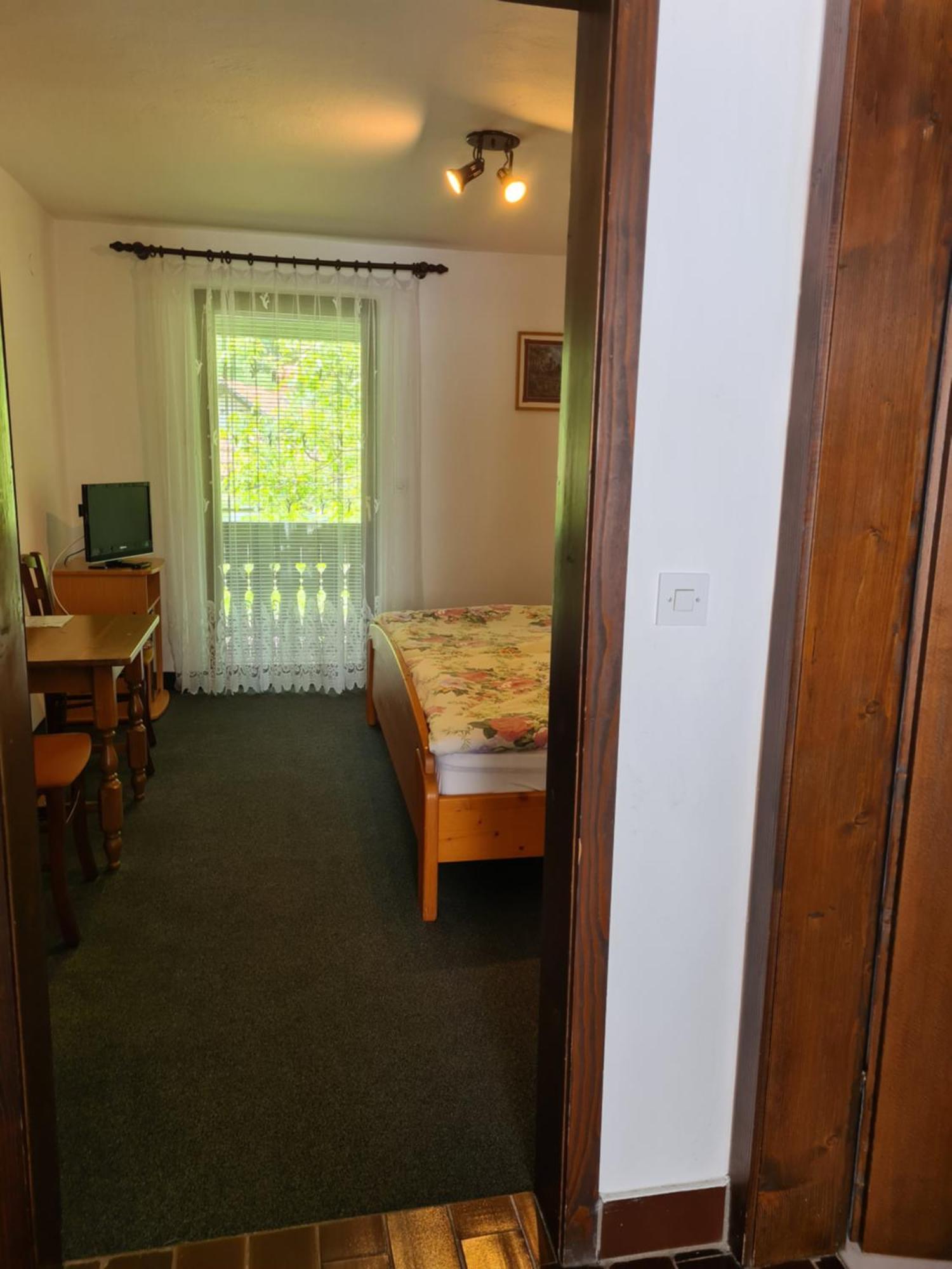 Gostilna Batist Bed & Breakfast Bohinjska Bela Oda fotoğraf