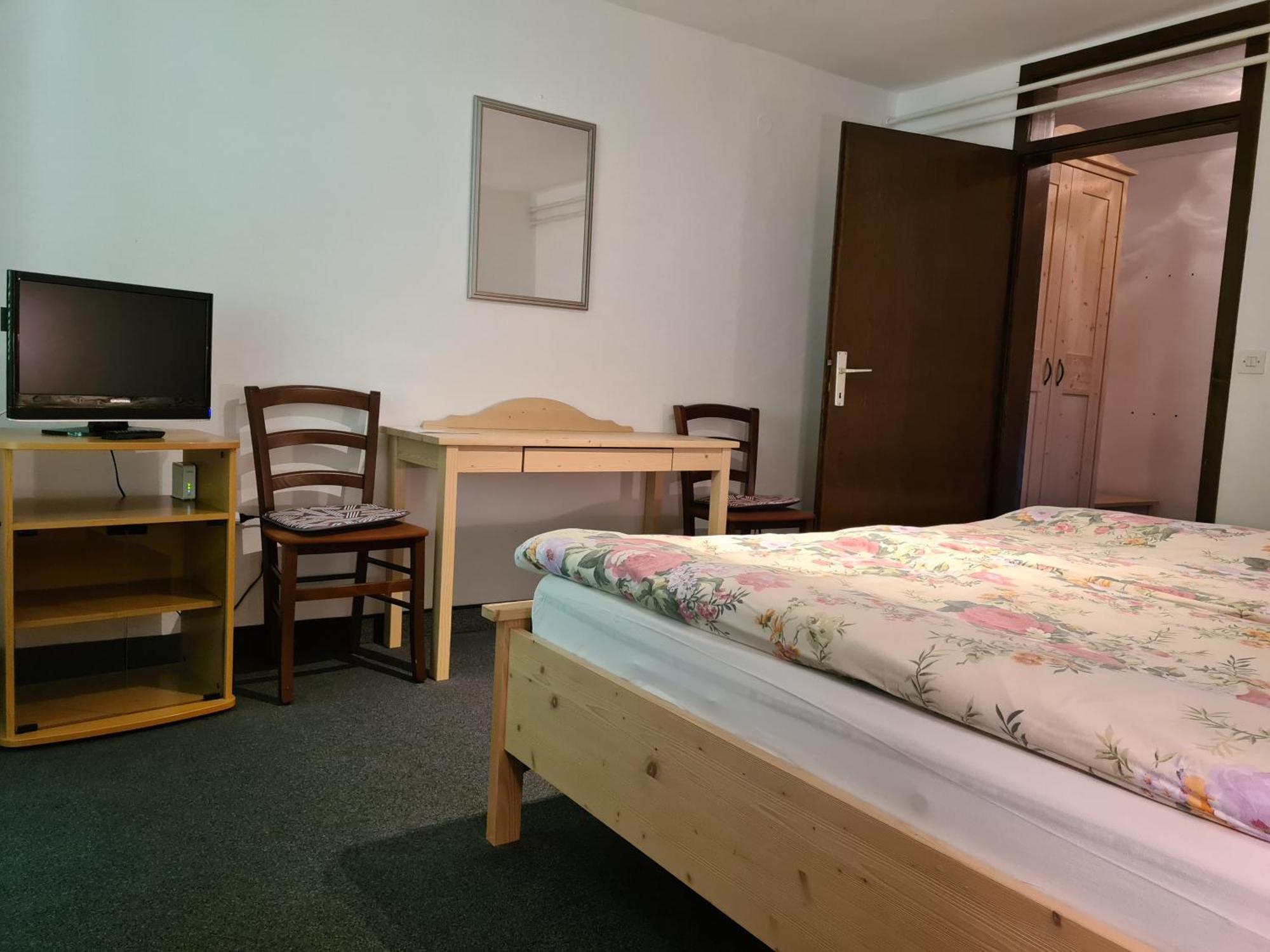 Gostilna Batist Bed & Breakfast Bohinjska Bela Oda fotoğraf