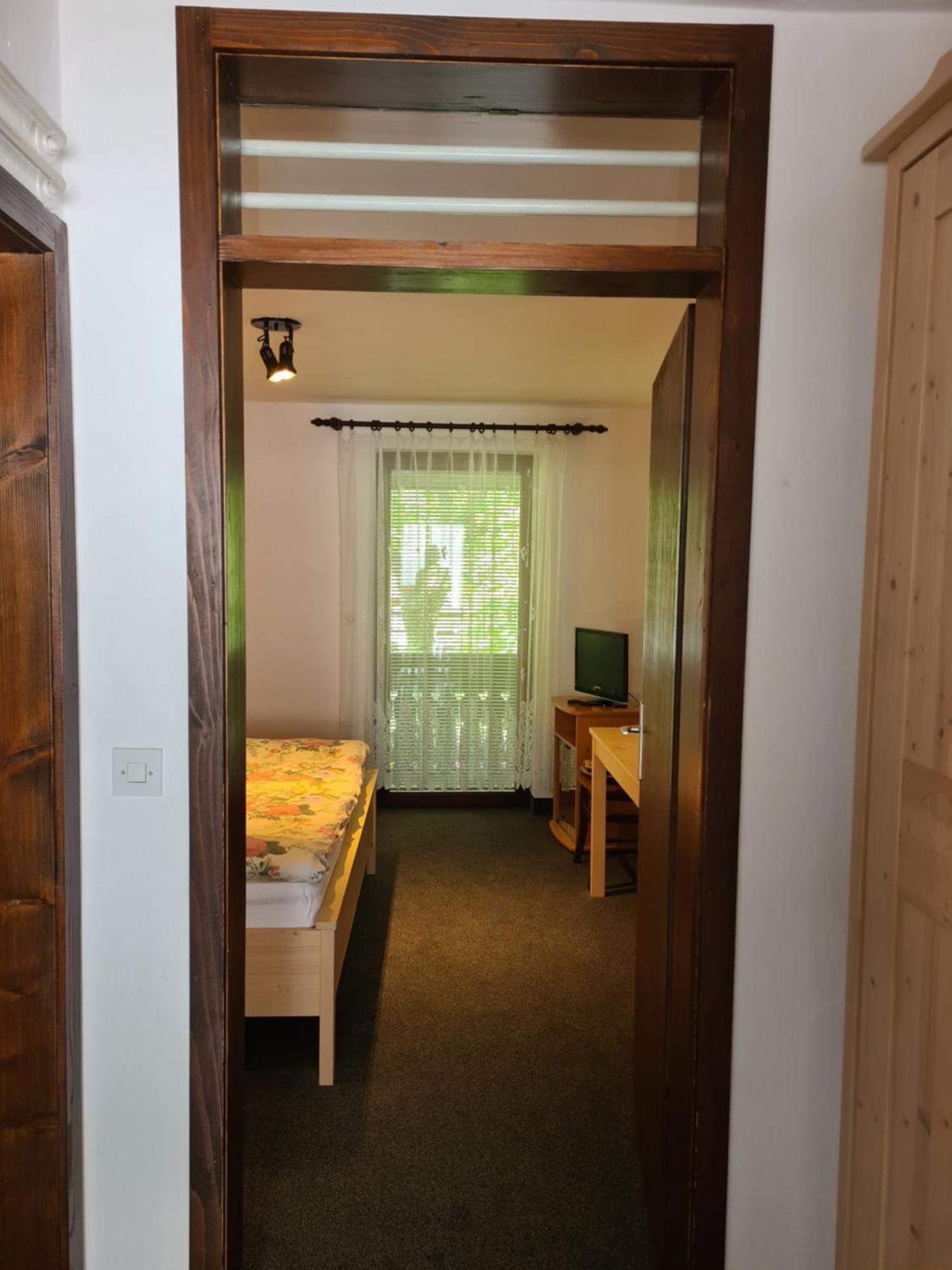 Gostilna Batist Bed & Breakfast Bohinjska Bela Oda fotoğraf